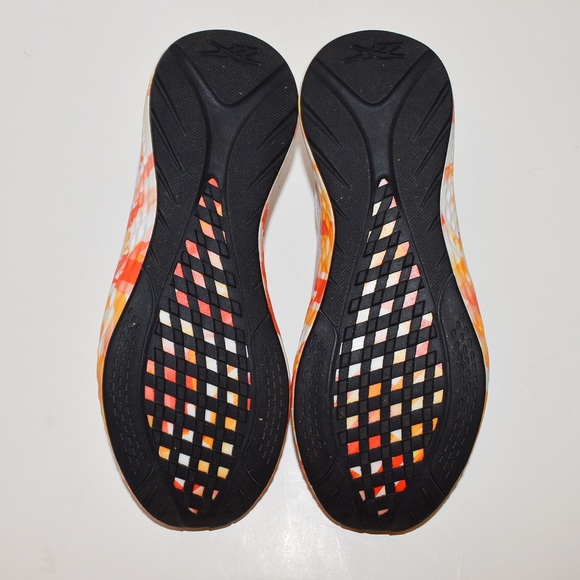 SOLD Reebok FlashFilm 3.0 Running Sneakers Pattern Sole - Picture 7 of 7